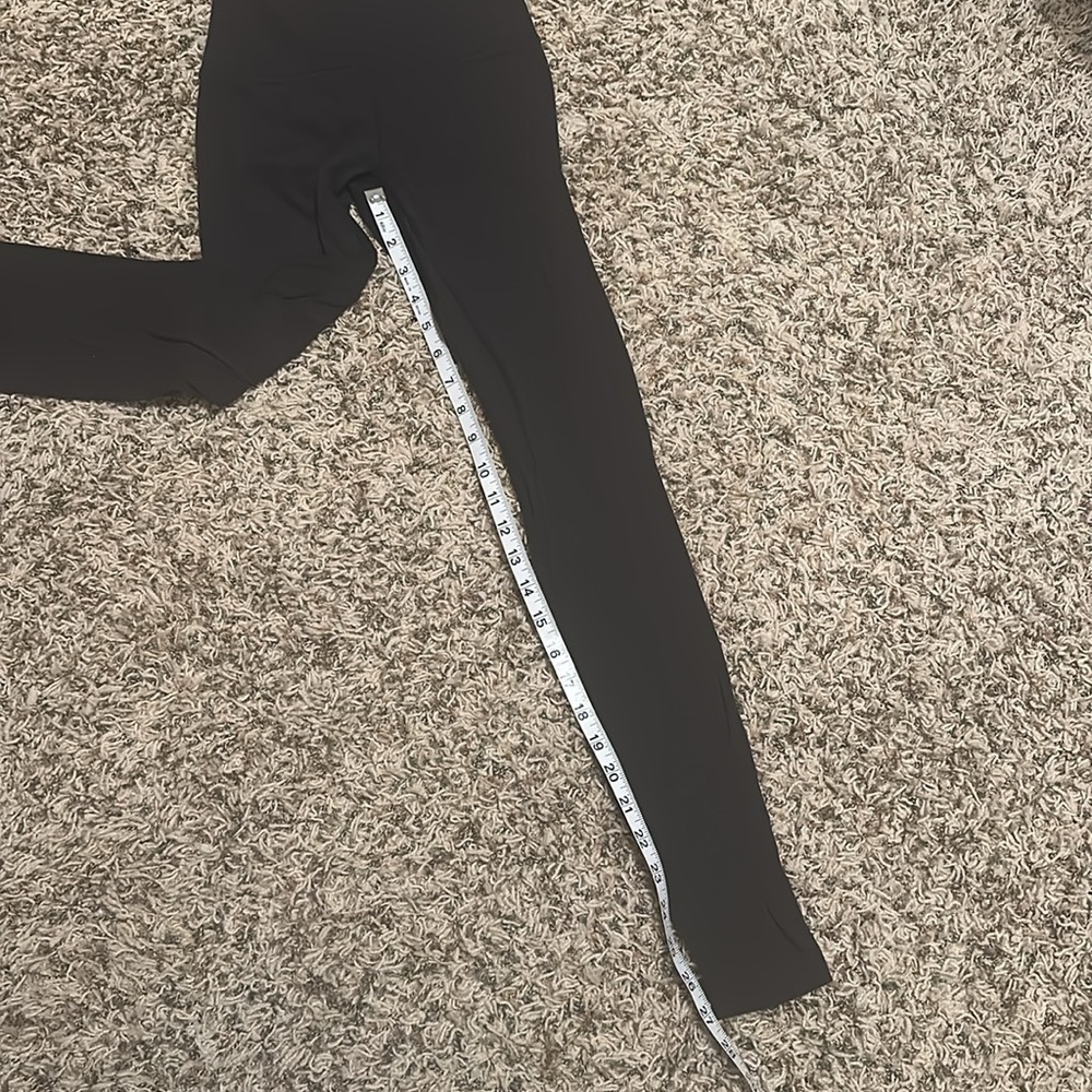 Lululemon Align Leggings - Picture 6 of 6